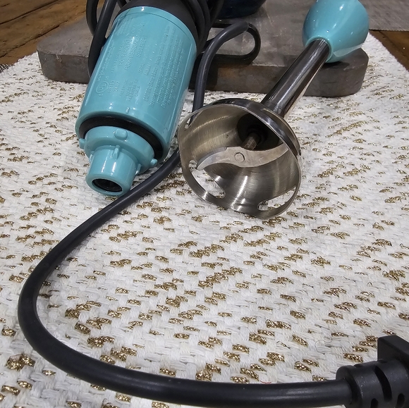 KitchenAid Handheld KHB1231A0 - 2-Speed Hand Blender Corded Aqua - Picture 3 of 4